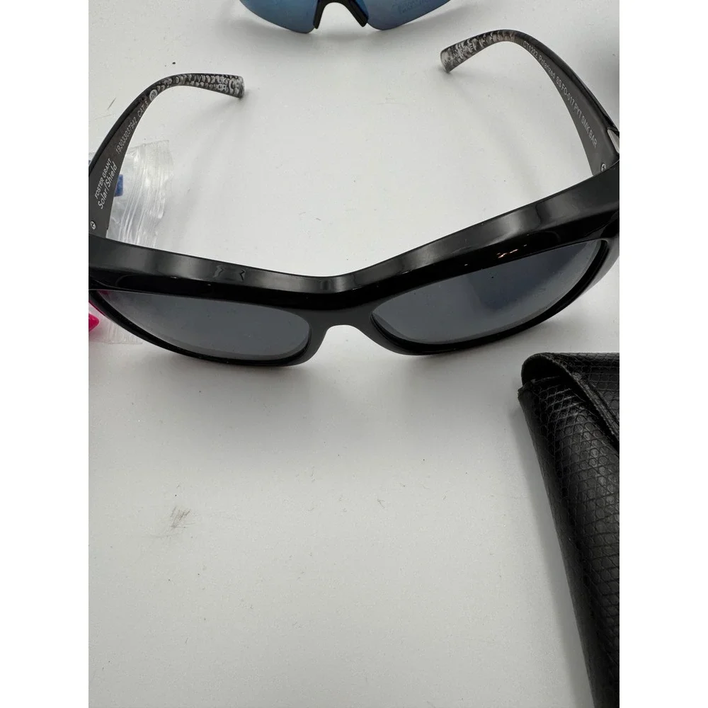 Sunglasses‎ lot plus two cases